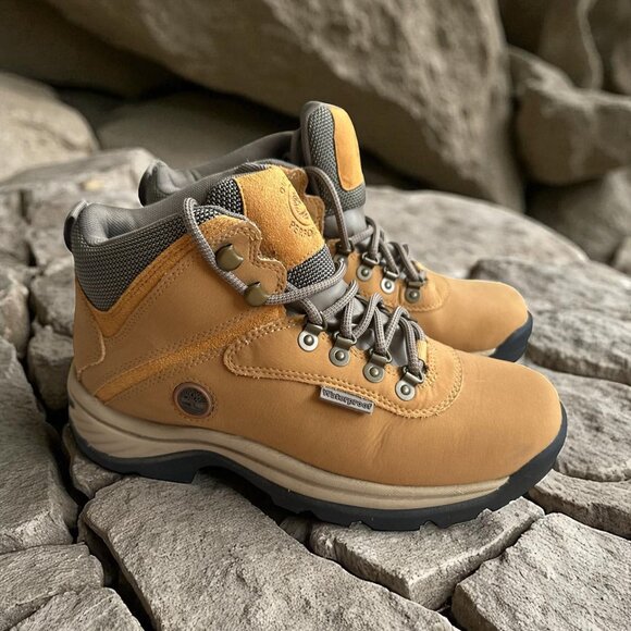 TIMBERLAND Women's Outdoor Performance Tan Waterproof Boots Size 7 - Picture 1 of 9
